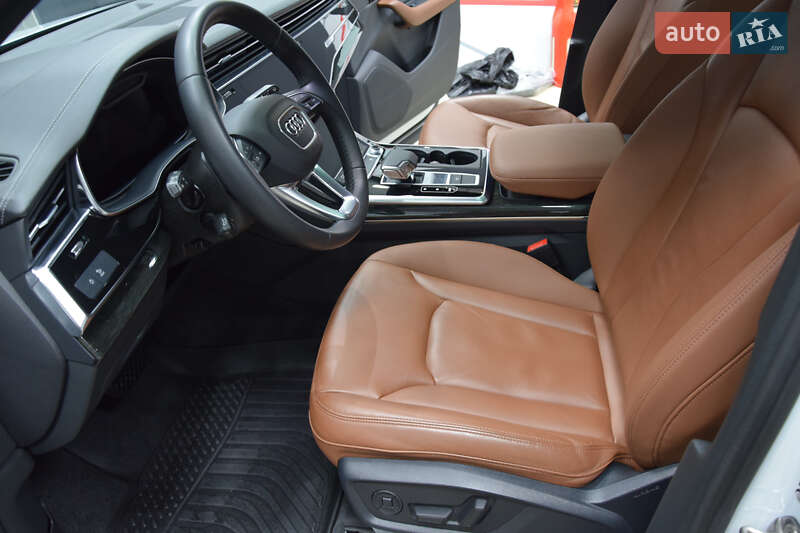 Позашляховик / Кросовер Audi Q7 2023 в Харкові