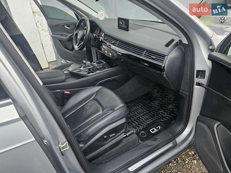 Внедорожник / Кроссовер Audi Q7 2019 в Стрые