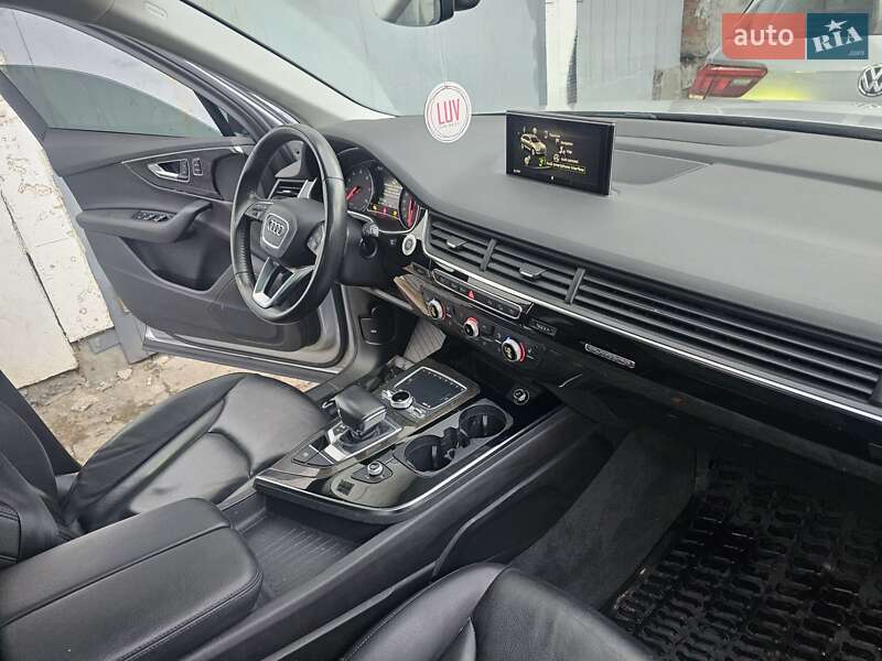 Внедорожник / Кроссовер Audi Q7 2019 в Стрые