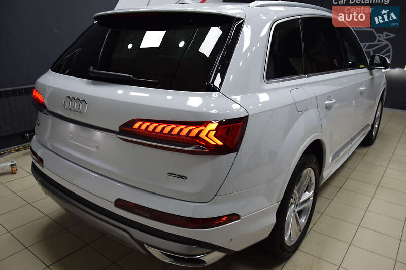 Позашляховик / Кросовер Audi Q7 2023 в Харкові