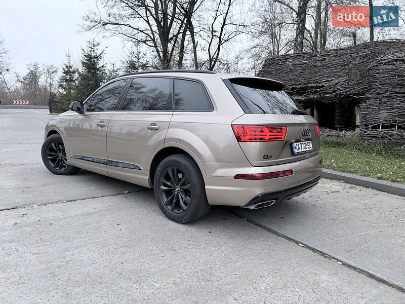 Внедорожник / Кроссовер Audi Q7 2018 в Киеве фото 14 Внедорожник / Кроссовер Audi Q7 2018 в Киеве