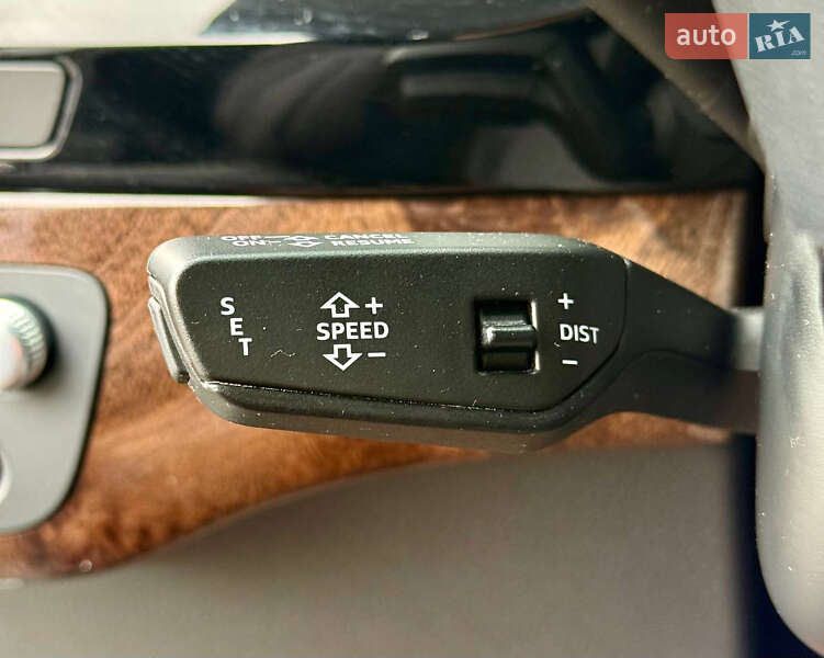 Позашляховик / Кросовер Audi Q7 2016 в Києві