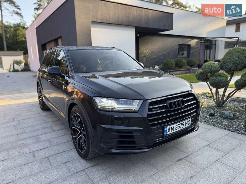 Позашляховик / Кросовер Audi Q7 2018 в Житомирі