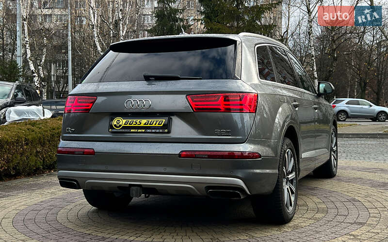 Позашляховик / Кросовер Audi Q7 2017 в Львові