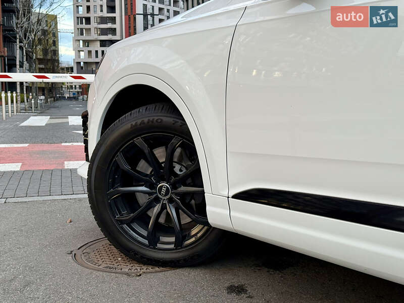 Внедорожник / Кроссовер Audi Q7 2019 в Киеве фото 8 Внедорожник / Кроссовер Audi Q7 2019 в Киеве