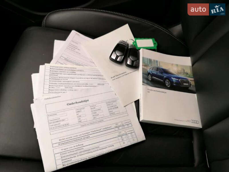 Внедорожник / Кроссовер Audi Q7 2016 в Ужгороде