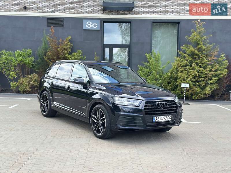 Позашляховик / Кросовер Audi Q7 2017 в Києві фото 9 Позашляховик / Кросовер Audi Q7 2017 в Києві