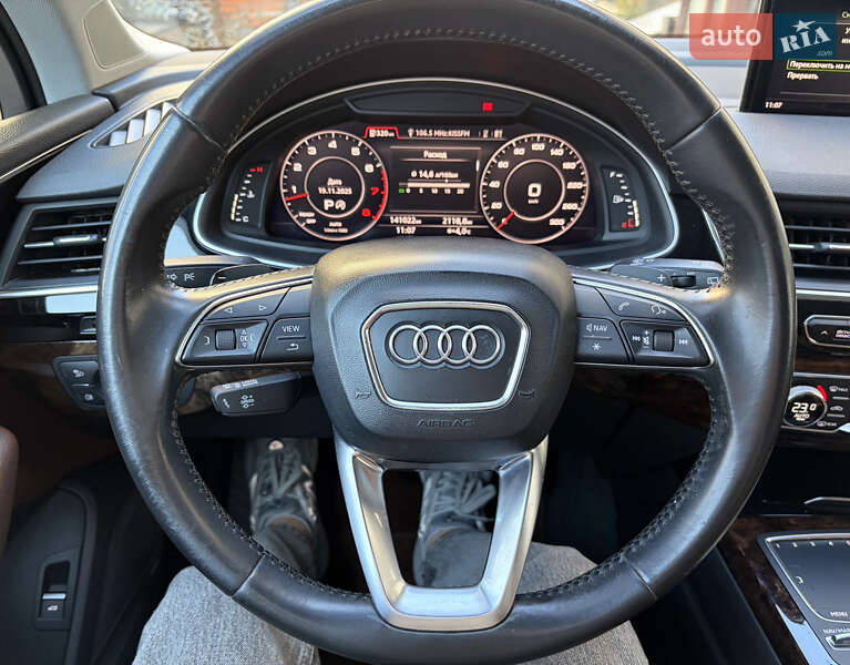 Внедорожник / Кроссовер Audi Q7 2016 в Киеве