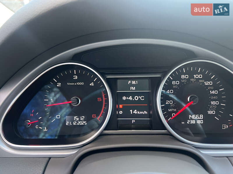 Внедорожник / Кроссовер Audi Q7 2012 в Нововолынске фото 9 Внедорожник / Кроссовер Audi Q7 2012 в Нововолынске