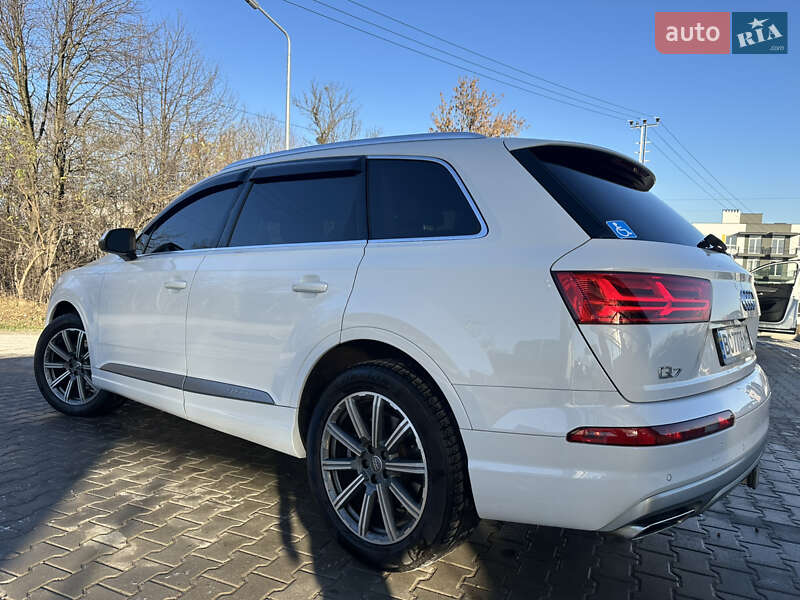 Позашляховик / Кросовер Audi Q7 2016 в Львові