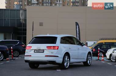 Внедорожник / Кроссовер Audi Q7 2016 в Киеве