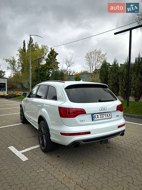 Внедорожник / Кроссовер Audi Q7 2013 в Киеве