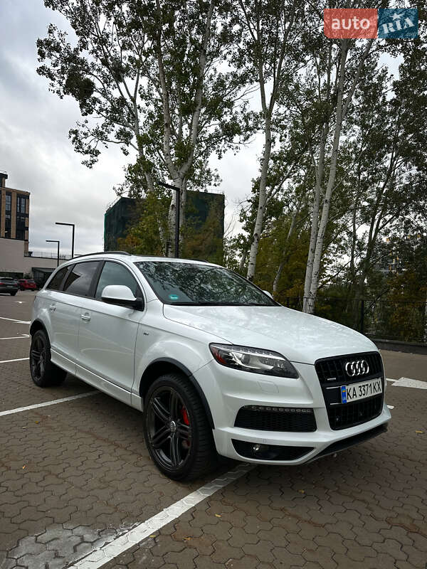 Внедорожник / Кроссовер Audi Q7 2013 в Киеве