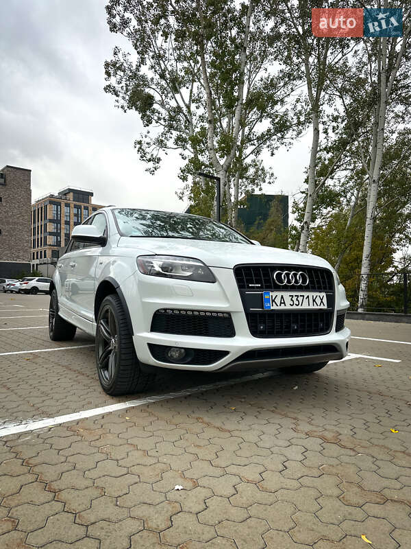 Внедорожник / Кроссовер Audi Q7 2013 в Киеве