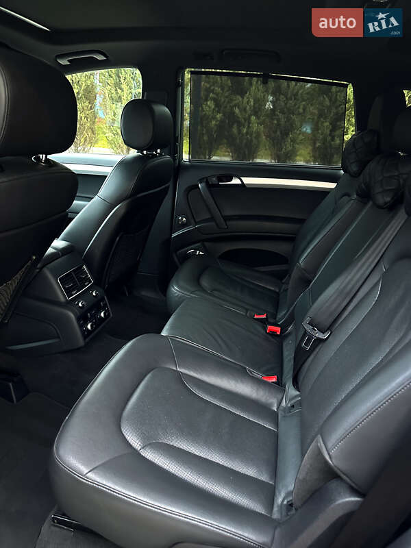 Внедорожник / Кроссовер Audi Q7 2013 в Киеве