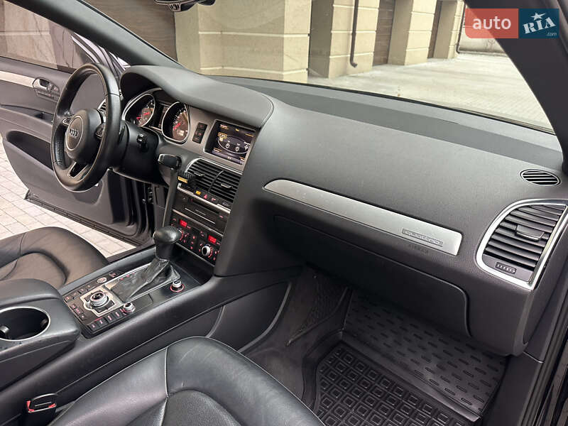 Внедорожник / Кроссовер Audi Q7 2014 в Виннице