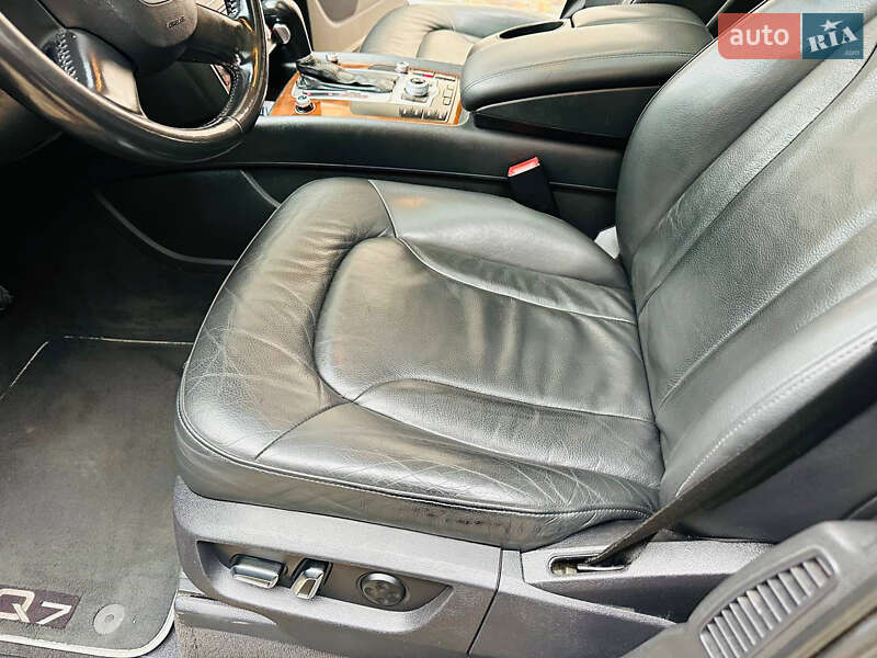 Позашляховик / Кросовер Audi Q7 2010 в Грушево