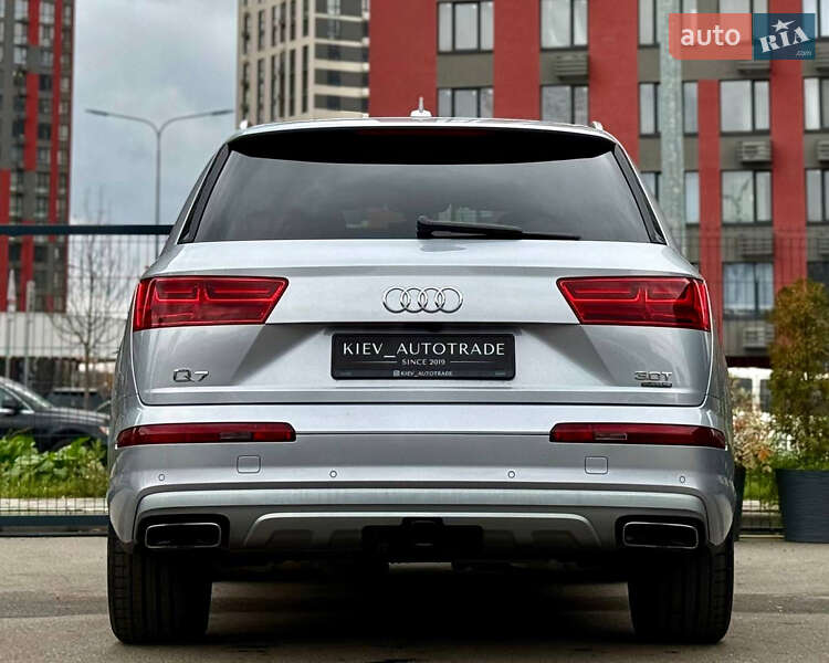 Позашляховик / Кросовер Audi Q7 2017 в Києві