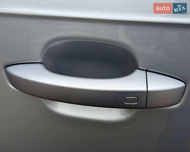 Позашляховик / Кросовер Audi Q7 2017 в Києві