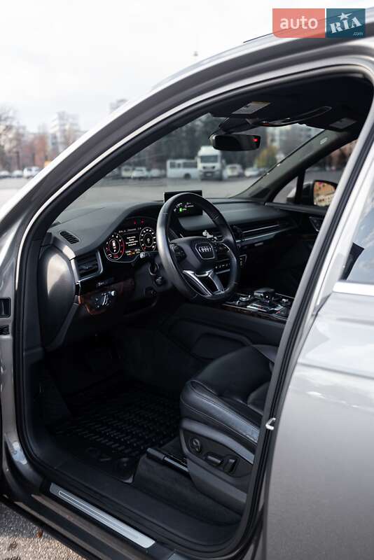 Внедорожник / Кроссовер Audi Q7 2017 в Харькове фото 52 Внедорожник / Кроссовер Audi Q7 2017 в Харькове