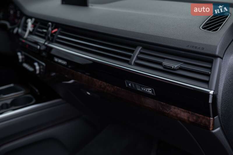 Внедорожник / Кроссовер Audi Q7 2017 в Харькове фото 40 Внедорожник / Кроссовер Audi Q7 2017 в Харькове