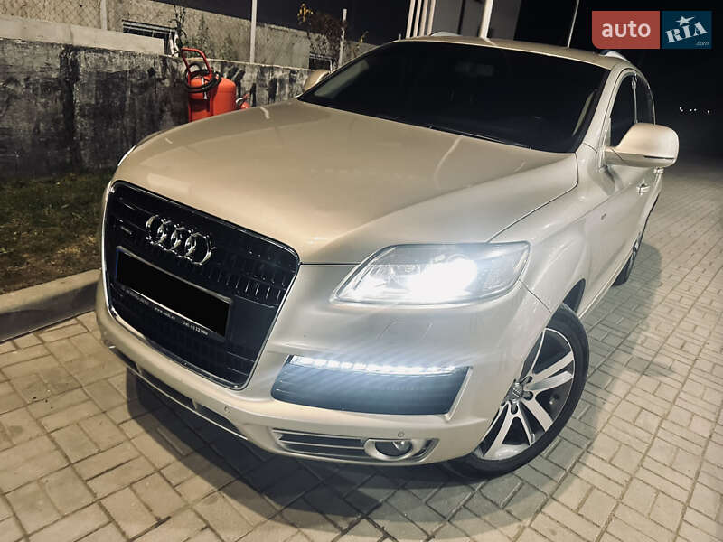 Внедорожник / Кроссовер Audi Q7 2007 в Нижней Апше