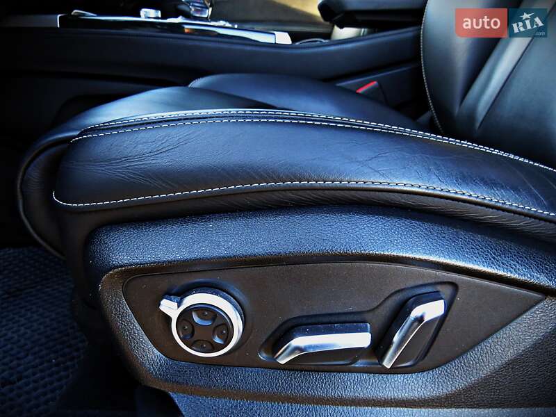 Позашляховик / Кросовер Audi Q7 2016 в Черкасах