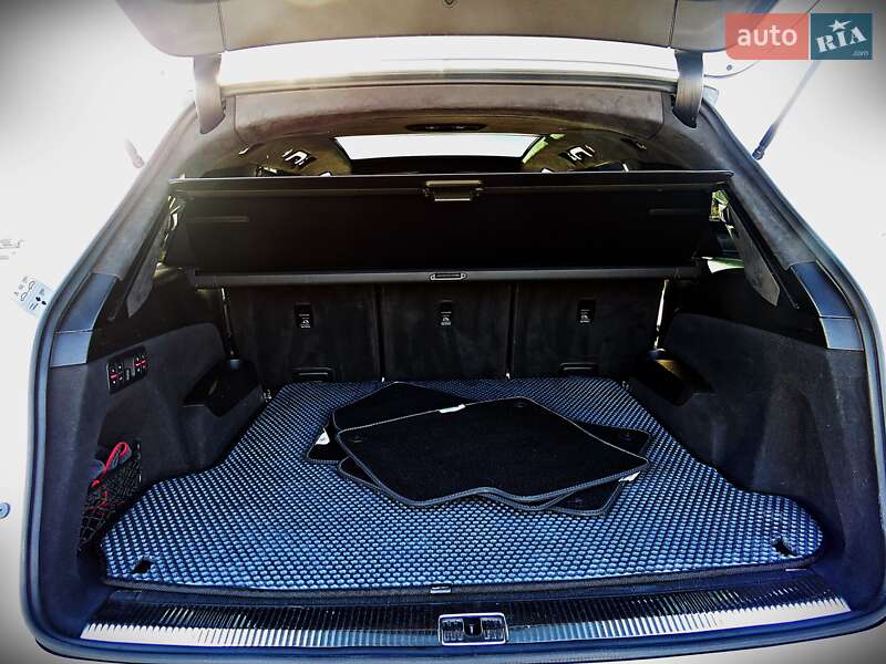 Позашляховик / Кросовер Audi Q7 2016 в Черкасах