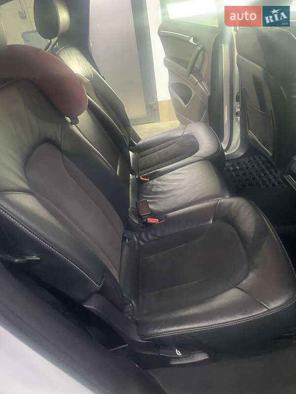 Позашляховик / Кросовер Audi Q7 2013 в Полтаві