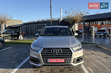 Позашляховик / Кросовер Audi Q7 2018 в Луцьку