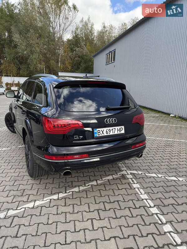 Внедорожник / Кроссовер Audi Q7 2015 в Хмельницком
