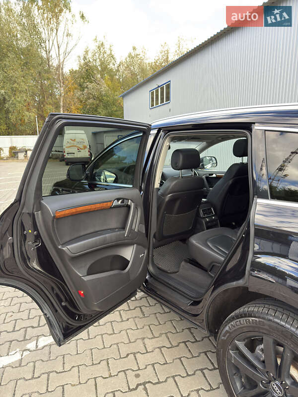 Внедорожник / Кроссовер Audi Q7 2015 в Хмельницком