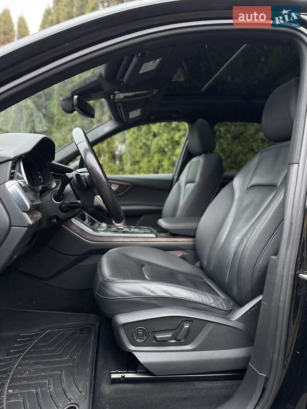 Позашляховик / Кросовер Audi Q7 2019 в Тернополі