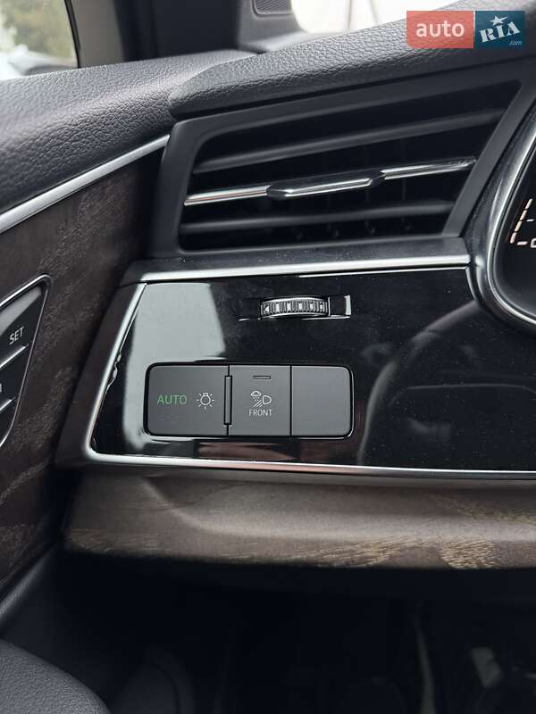 Позашляховик / Кросовер Audi Q7 2019 в Тернополі