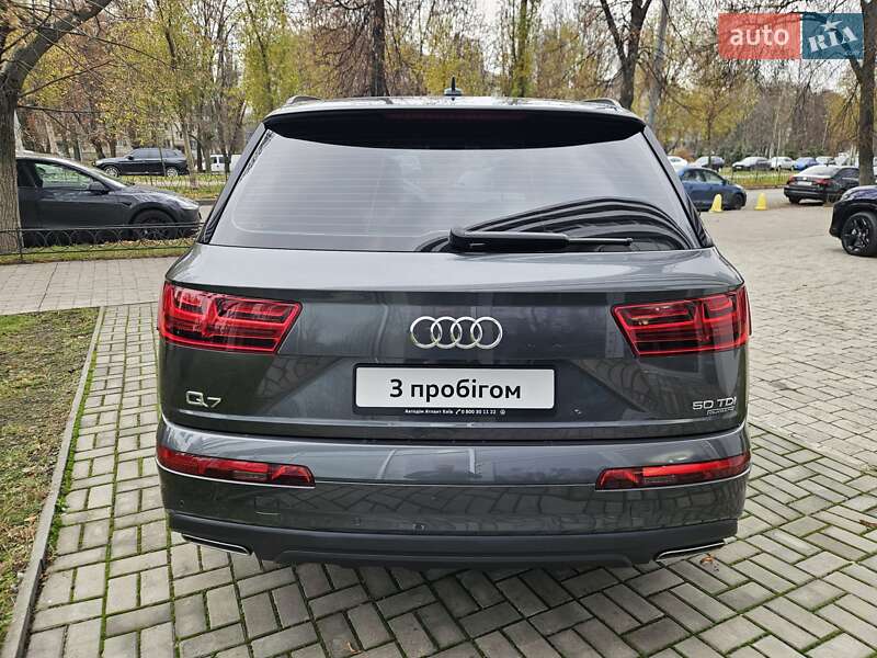 Внедорожник / Кроссовер Audi Q7 2019 в Киеве