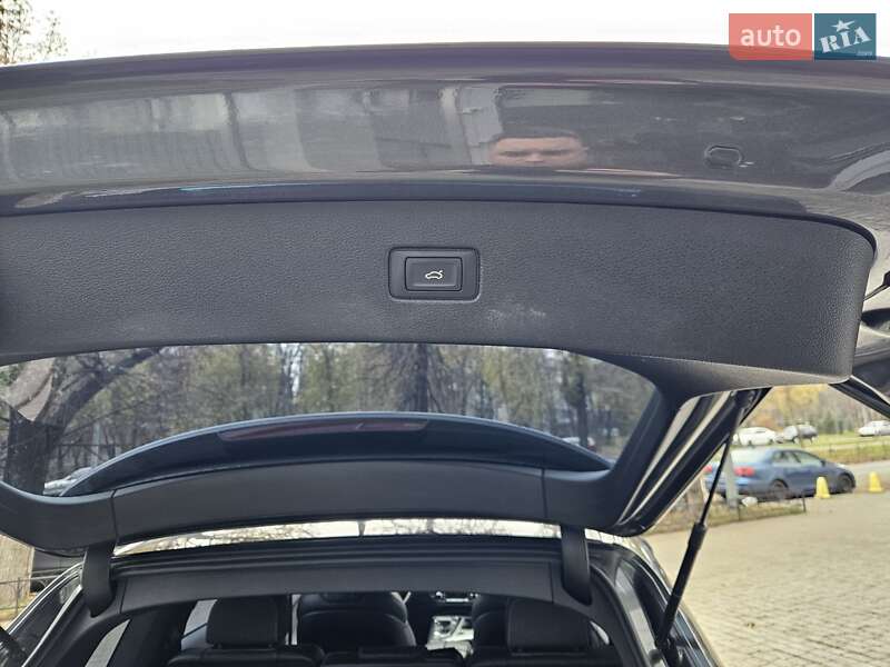 Внедорожник / Кроссовер Audi Q7 2019 в Киеве