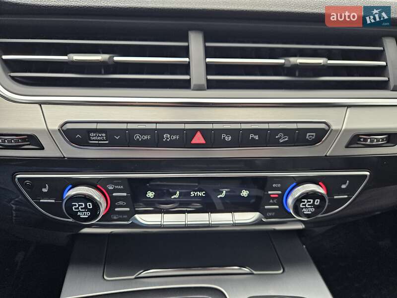 Внедорожник / Кроссовер Audi Q7 2019 в Киеве