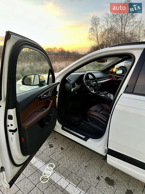 Позашляховик / Кросовер Audi Q7 2017 в Львові фото 10 Позашляховик / Кросовер Audi Q7 2017 в Львові