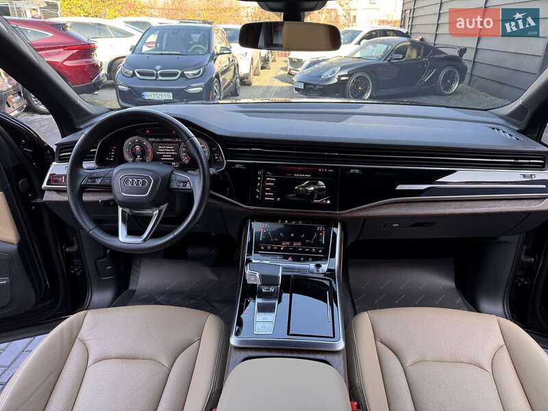 Позашляховик / Кросовер Audi Q7 2020 в Одесі