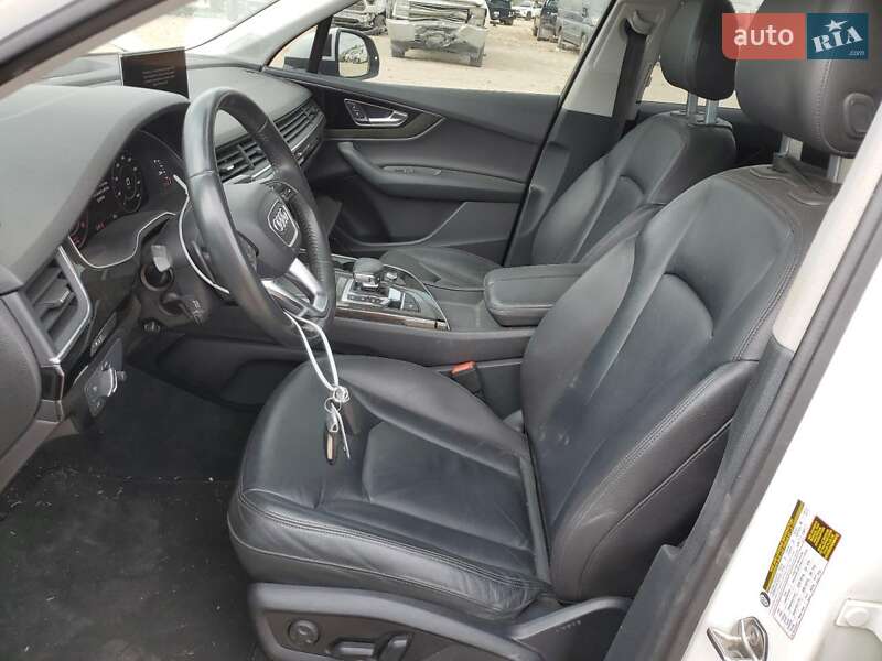 Внедорожник / Кроссовер Audi Q7 2017 в Киеве