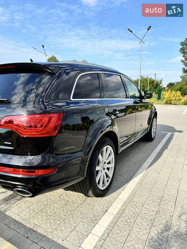 Позашляховик / Кросовер Audi Q7 2015 в Львові