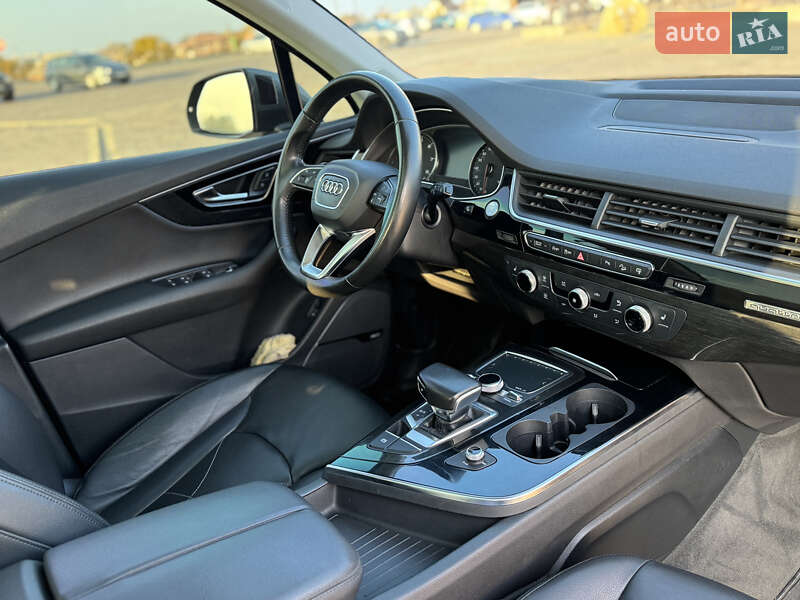 Позашляховик / Кросовер Audi Q7 2015 в Харкові