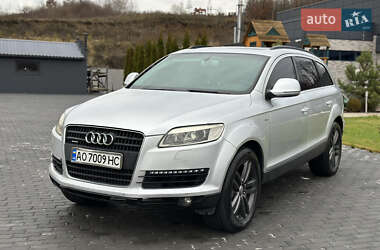 Позашляховик / Кросовер Audi Q7 2006 в Сваляві