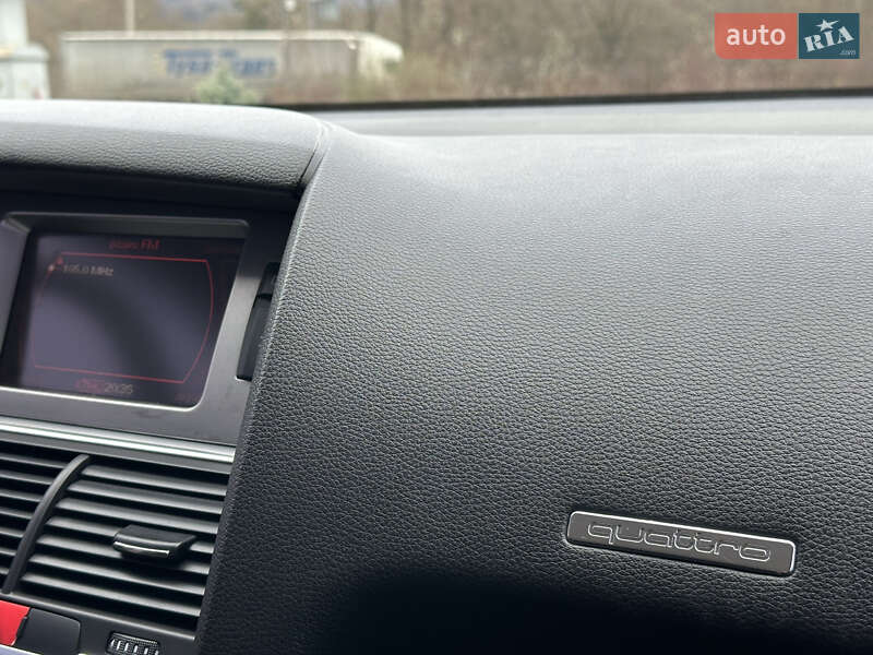 Внедорожник / Кроссовер Audi Q7 2006 в Сваляве