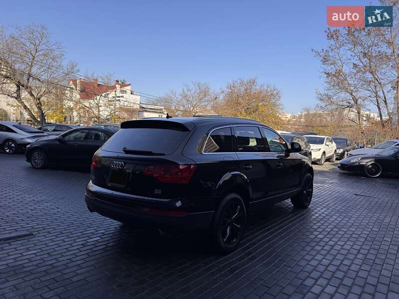 Внедорожник / Кроссовер Audi Q7 2007 в Одессе