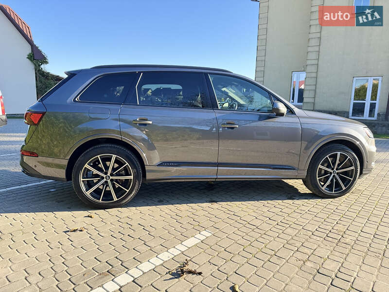 Внедорожник / Кроссовер Audi Q7 2020 в Кременце