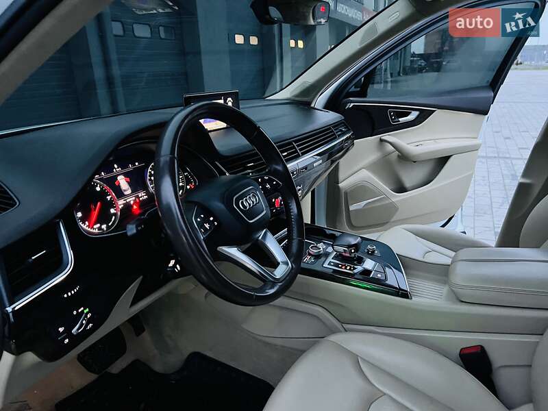Позашляховик / Кросовер Audi Q7 2019 в Тернополі