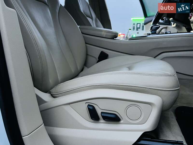 Позашляховик / Кросовер Audi Q7 2019 в Тернополі