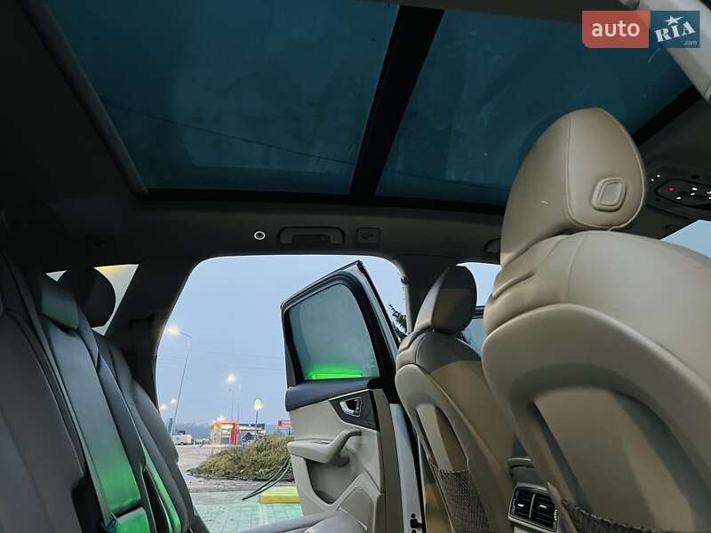 Позашляховик / Кросовер Audi Q7 2019 в Тернополі