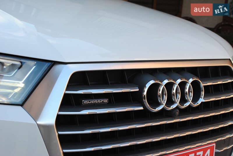 Внедорожник / Кроссовер Audi Q7 2016 в Тячеве